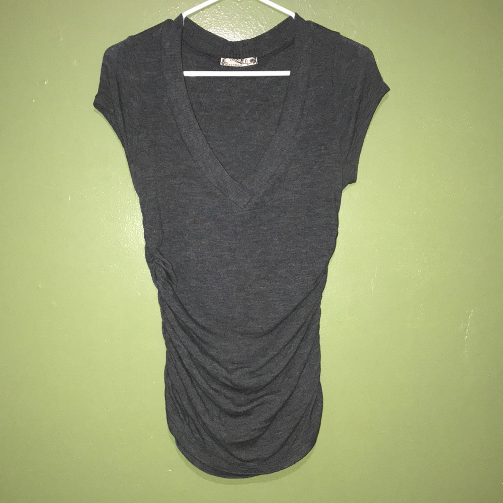 Gray v neck short sleeve blouse